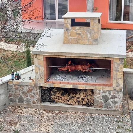 Apartman Bojana Apartment Starigrad Paklenica Bagian luar foto