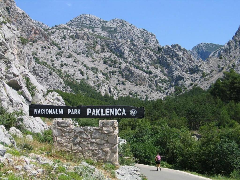 Apartman Bojana Apartment Starigrad Paklenica Bagian luar foto