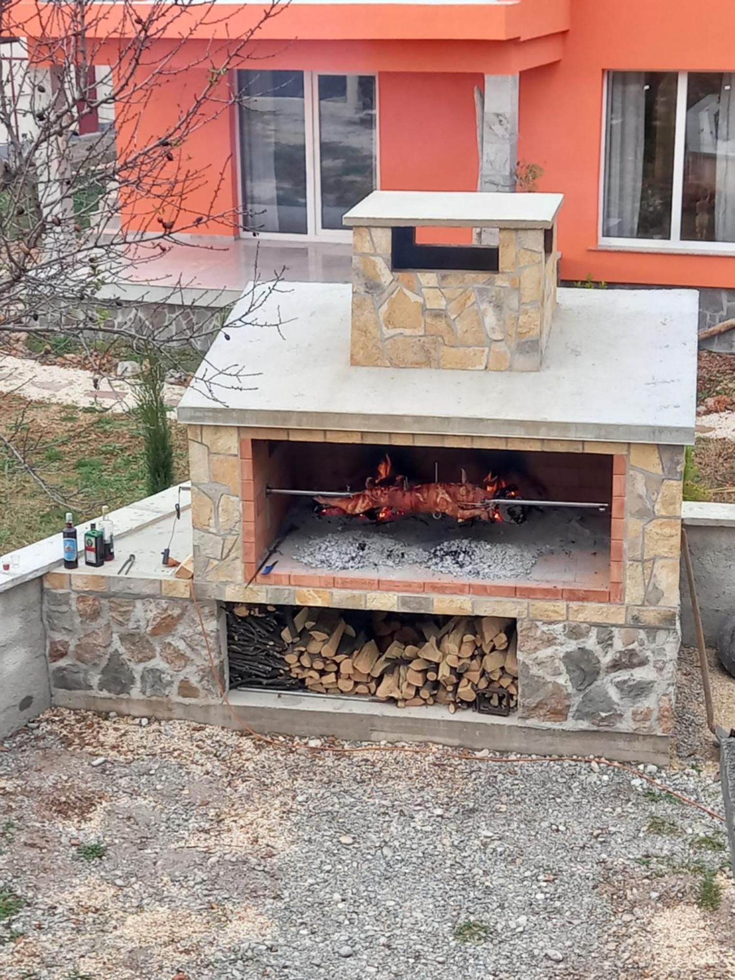 Apartman Bojana Apartment Starigrad Paklenica Bagian luar foto