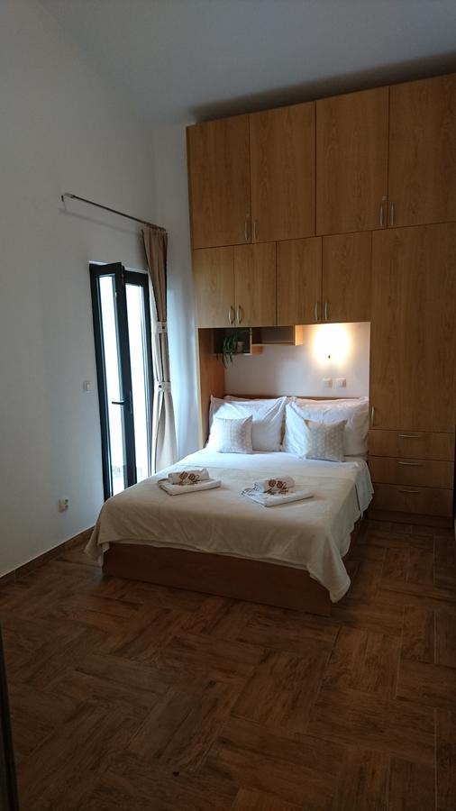 Apartman Bojana Apartment Starigrad Paklenica Bagian luar foto